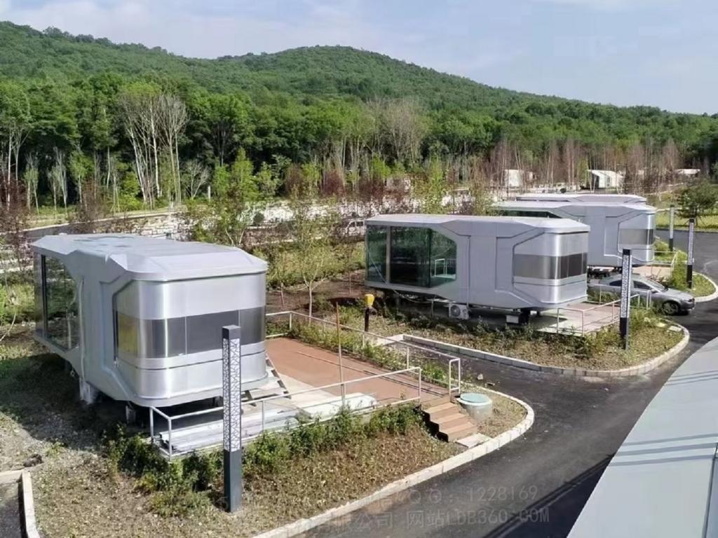 本地铝挡板金属幕墙板安装图