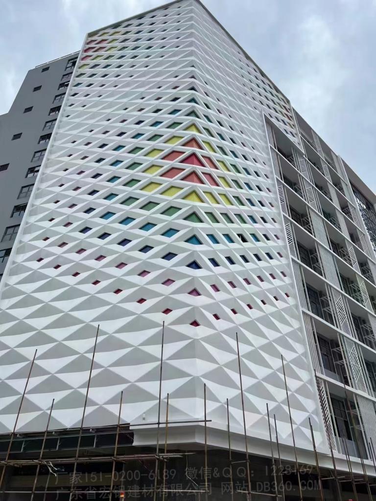 广东仿实木吊顶铝单板吊顶安装